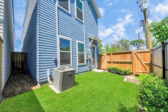 Building Photo - 1041 Glen Avenue