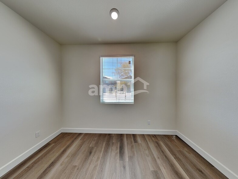 Building Photo - 13107 N Honest Endeavor Wy