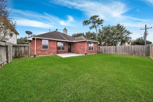 Building Photo - 22028 Knights Cove Dr