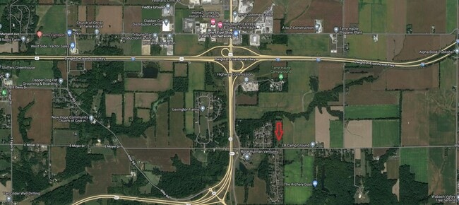 Building Photo - East Side Terre Haute - 5 Bedroom, 3 Baths, 2 Car Garage Home!