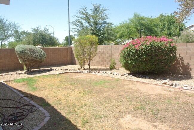 Building Photo - 6814 W Louise Dr