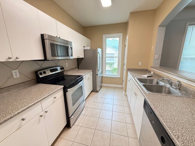 Building Photo - 2521 Egret Crest Ln