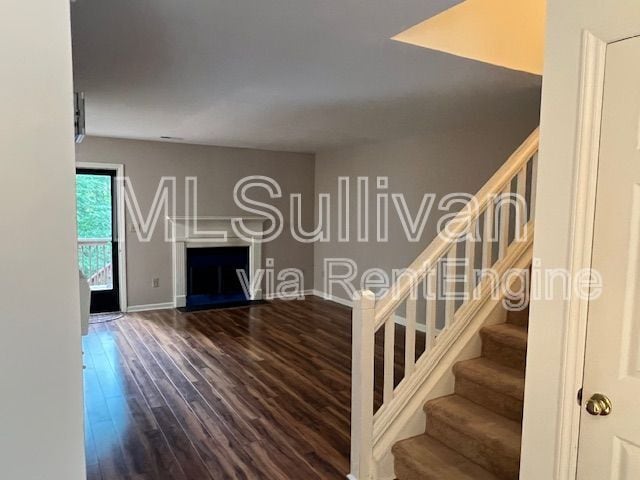 Building Photo - 105 Weathersfield Dr