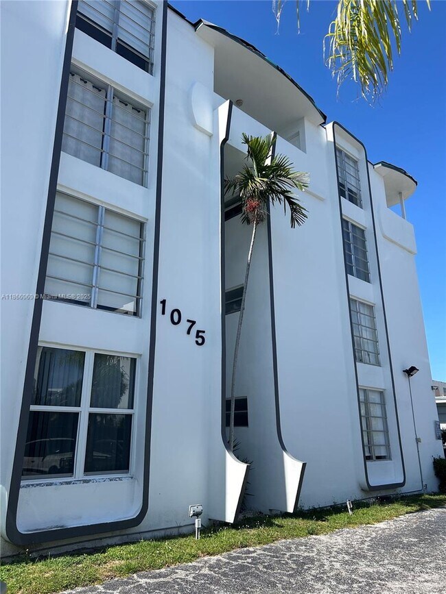 Building Photo - 1075 93rd St