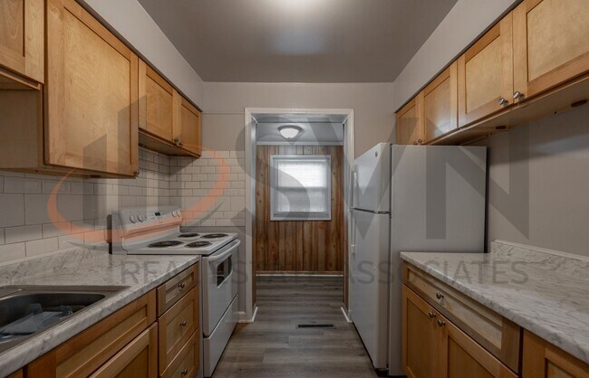 Building Photo - Classic 3BD, 1BA Durham Home with Hardwood Floors