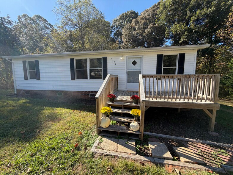 Primary Photo - 3577 Jefferson St