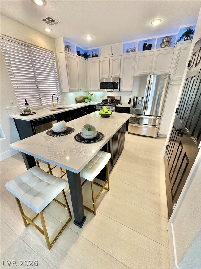 Building Photo - 10637 Turquoise Valley Dr