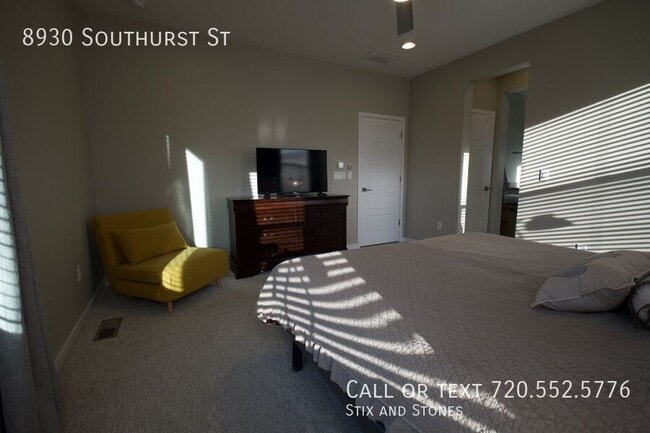 Building Photo - 8930 Southurst St