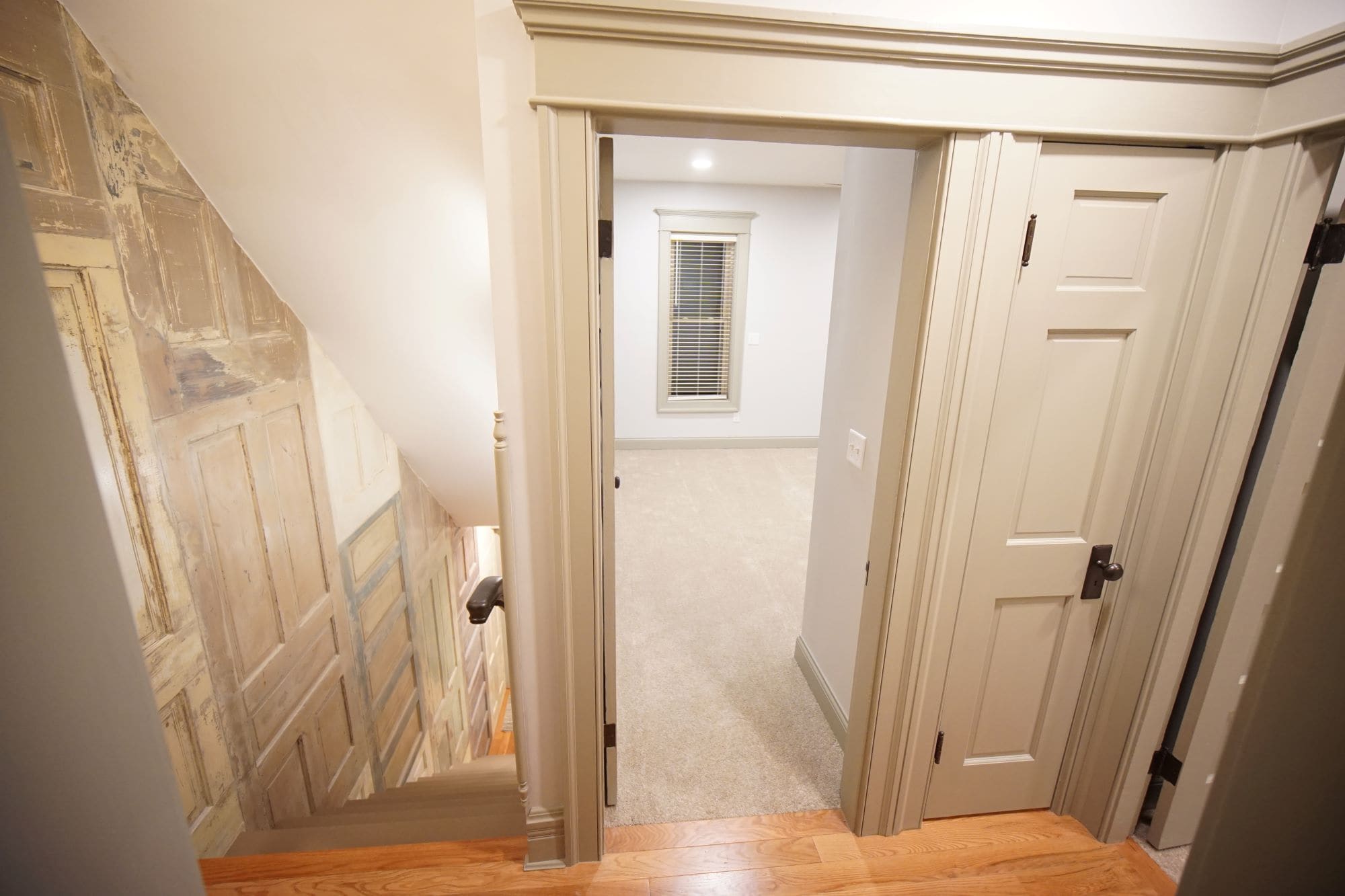 door to primary bedroom and linen closet - 1295 Kutchins Pl