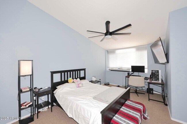 Building Photo - 4805 E Kachina Trail