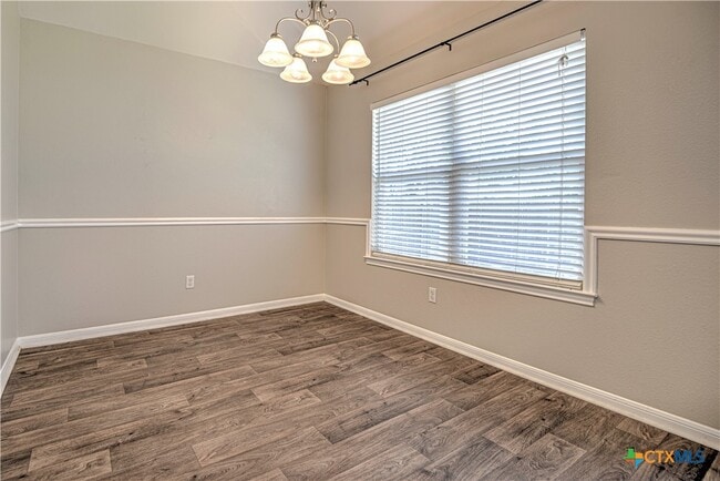 Building Photo - 2603 Blue Meadow Dr