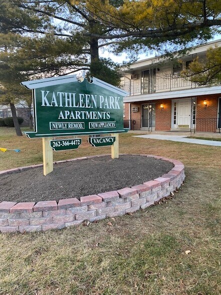 Building Photo - 6830 W Kathleen Ct