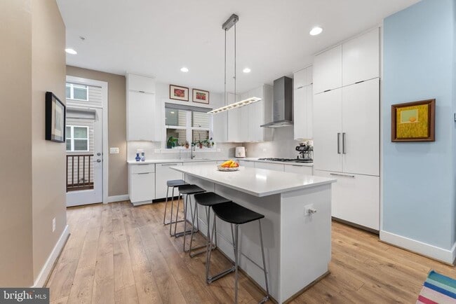 Building Photo - 3533 Bellflower Ln