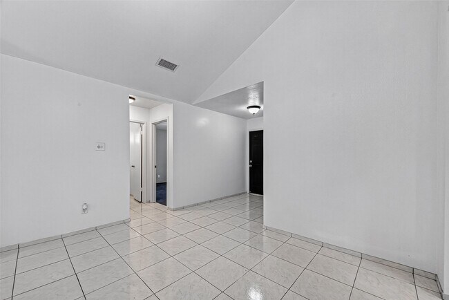 Building Photo - 10315 Goodrum Rd