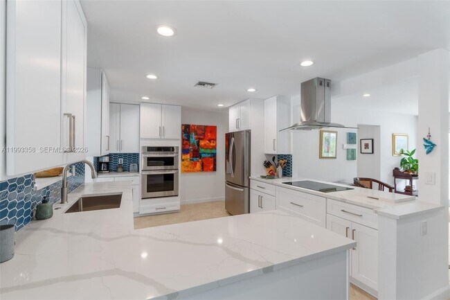 Building Photo - 1639 NE 27th Dr