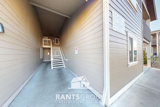 Building Photo - 2 Bedroom ADA unit in the heart of Yelm!