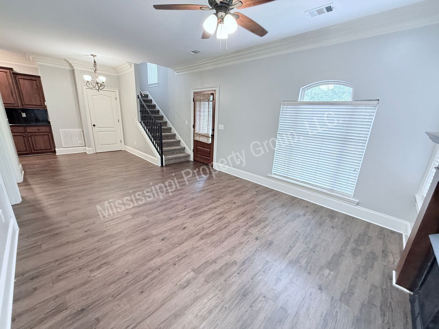 Building Photo - 120 Falls Grove