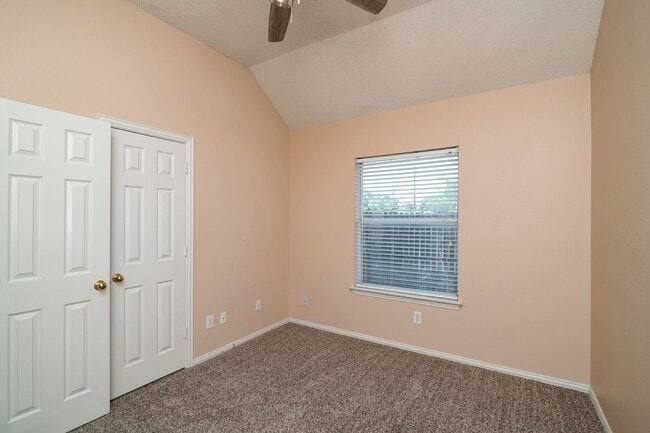 Building Photo - **Eldorado Heights**