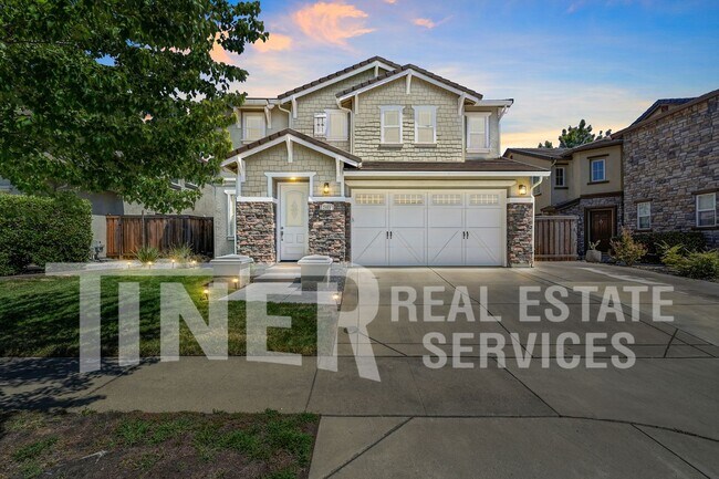 Primary Photo - 2469 Kinsella Way