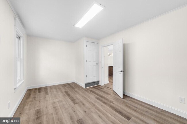 Building Photo - 257 Homecrest Ave