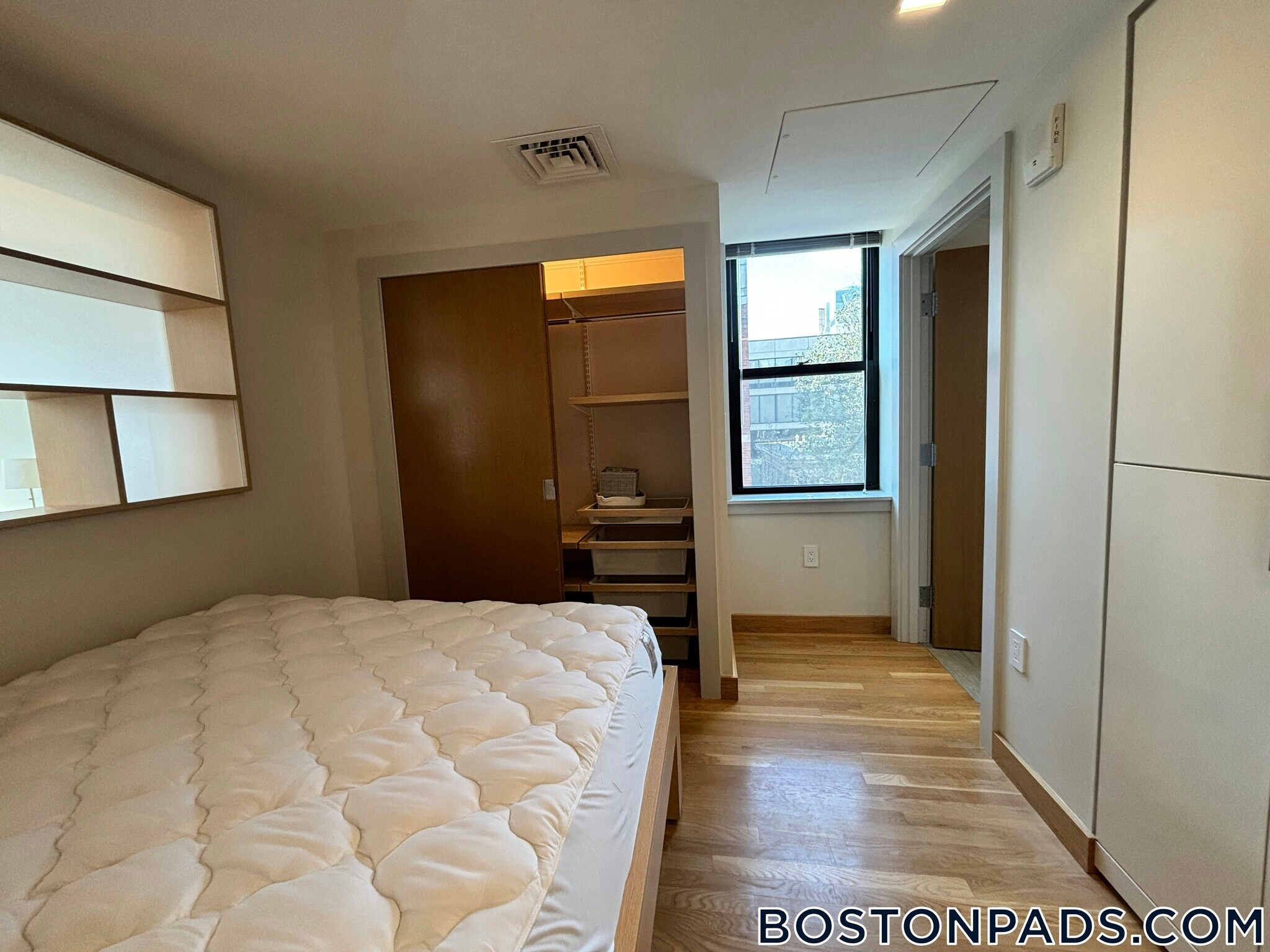 Building Photo - 115 Mt Auburn St