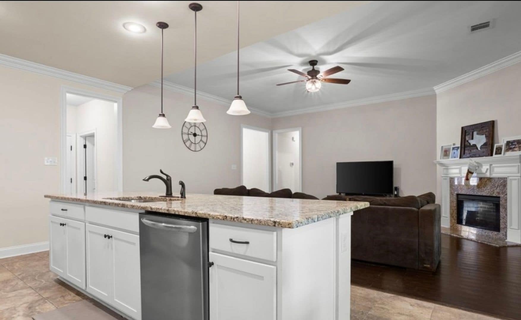 Building Photo - 11656 Brookstone Dr