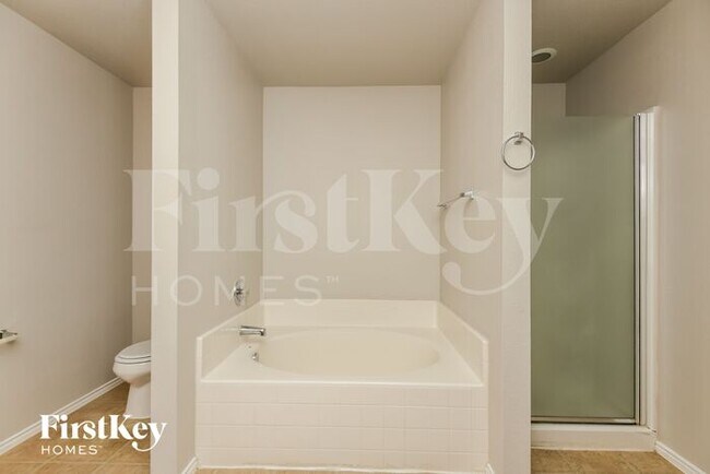 Building Photo - 10840 Devontree Dr