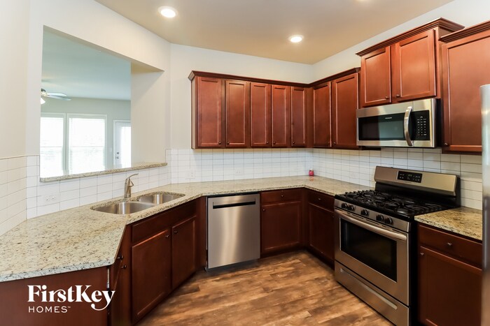 Building Photo - 3420 Baylor Cir