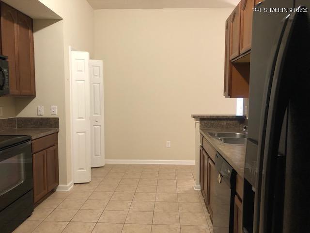 Building Photo - 7032 Deer Lodge Cir