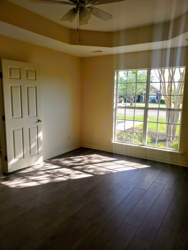 Building Photo - 304 Grandiflora Cir