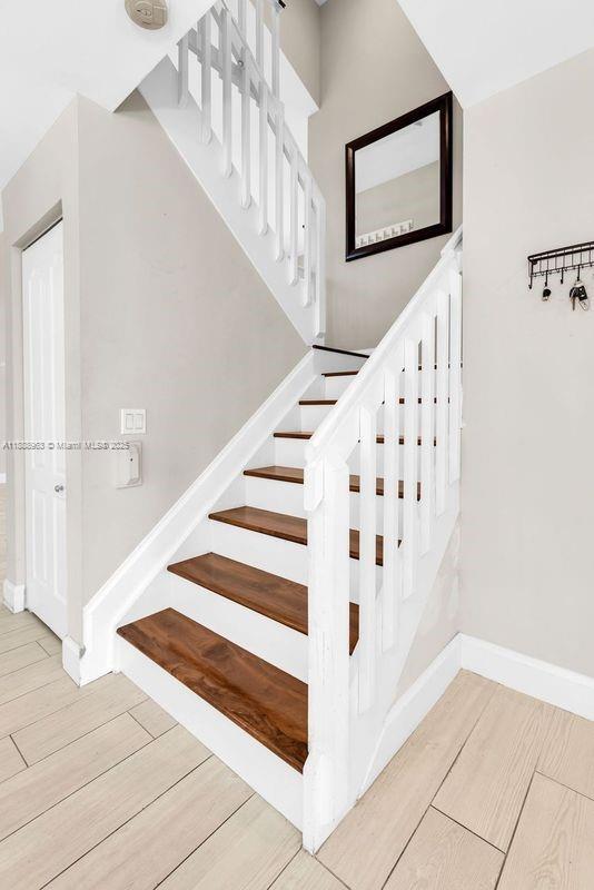 Building Photo - 10766 Crescendo Cir