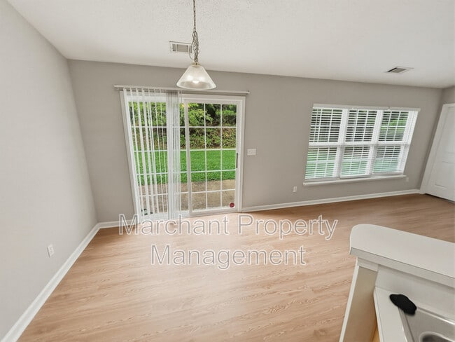 Building Photo - 776 Waterbrook Ln