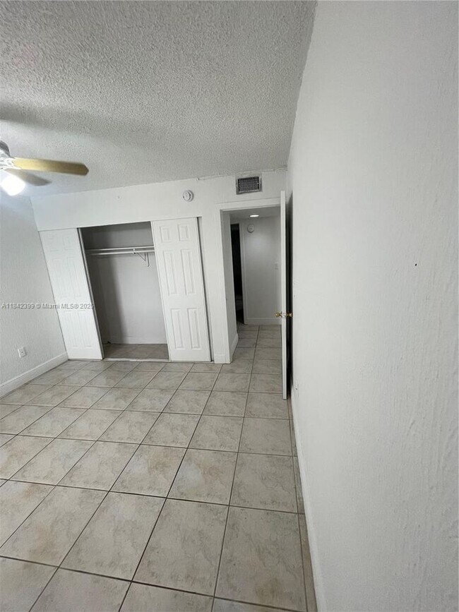 Building Photo - 10500 SW 108th Ave