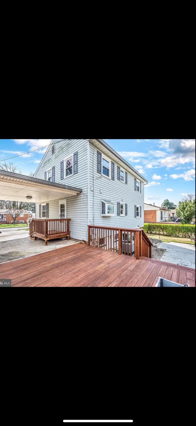 Building Photo - 14027 Grayson Rd