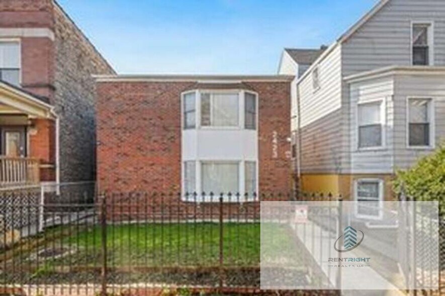 Primary Photo - 2425 W Gunnison St