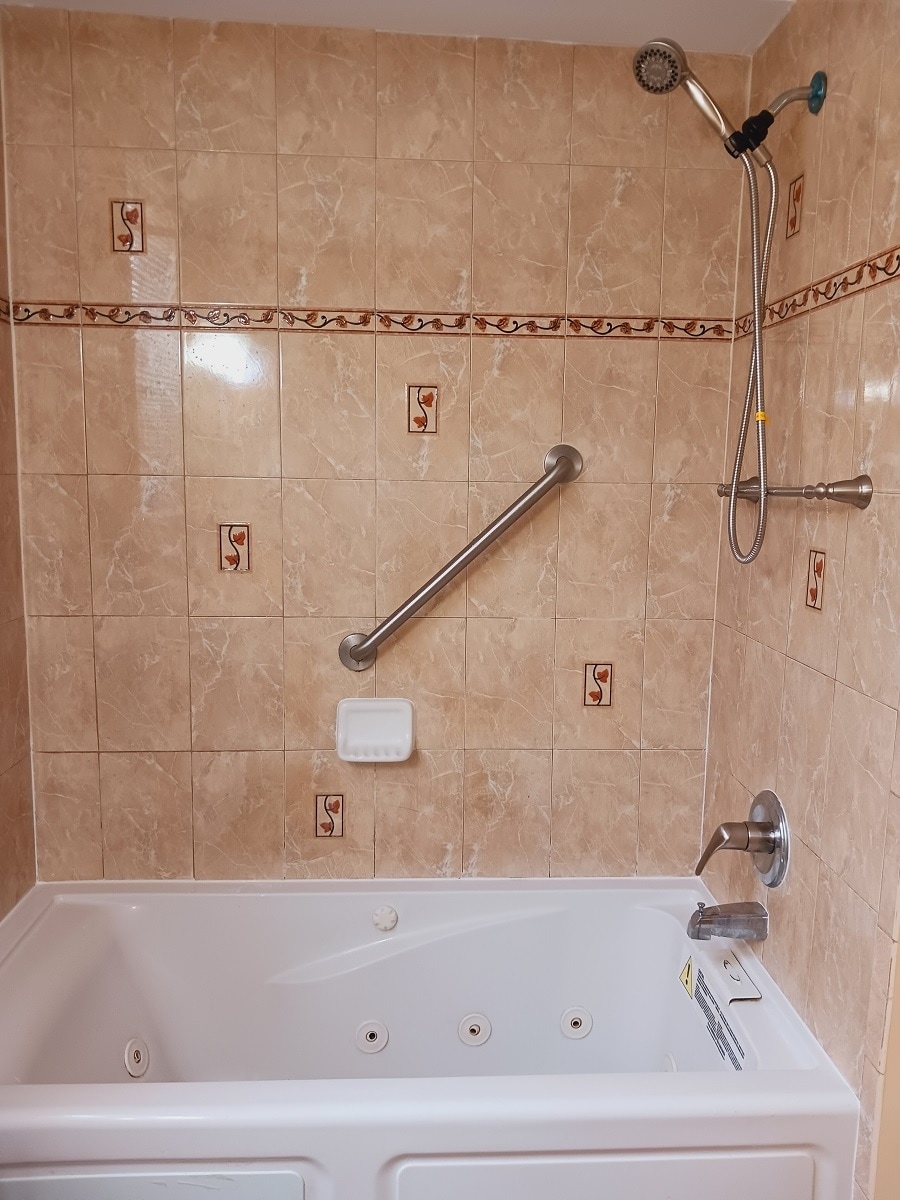 Building Photo - 2603 Hamlin St NE