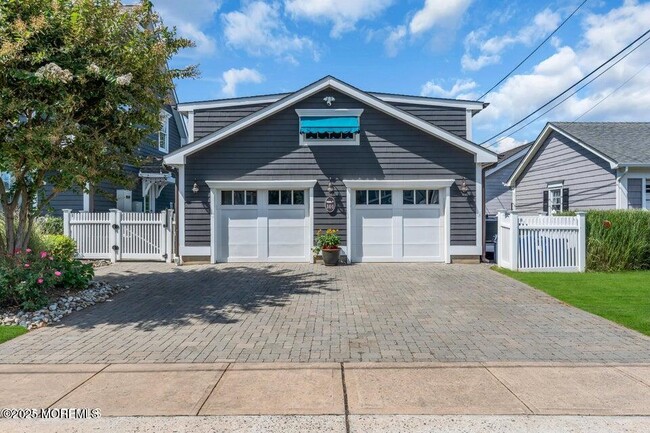 Building Photo - 101 Neptune Pl