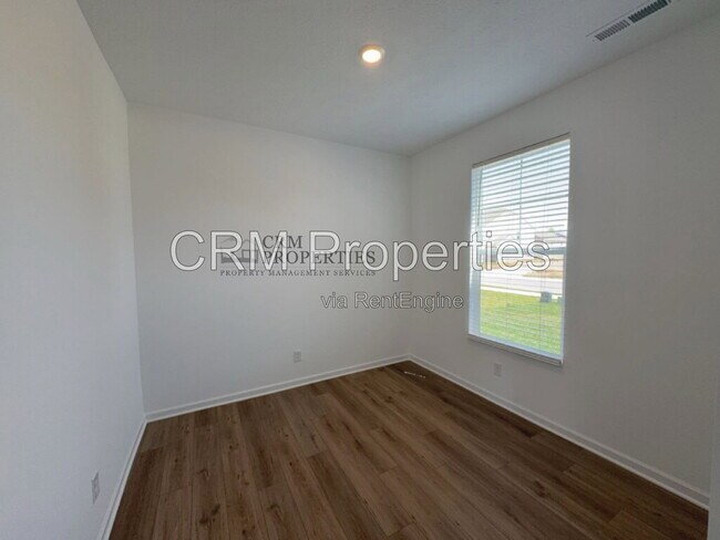 Building Photo - 3489 Briarwick Dr