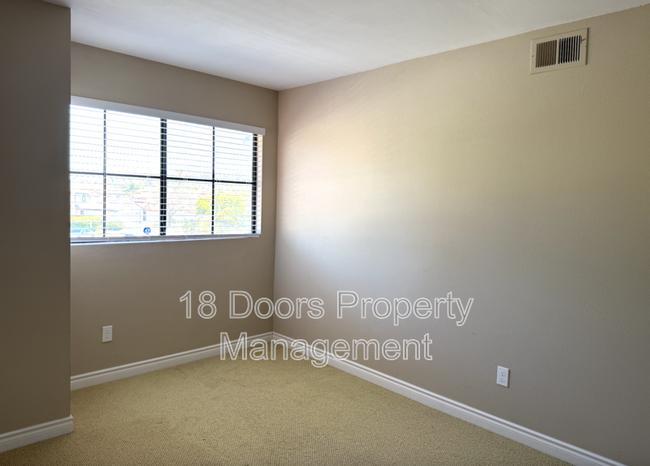 Building Photo - 846 Blackwood Rd