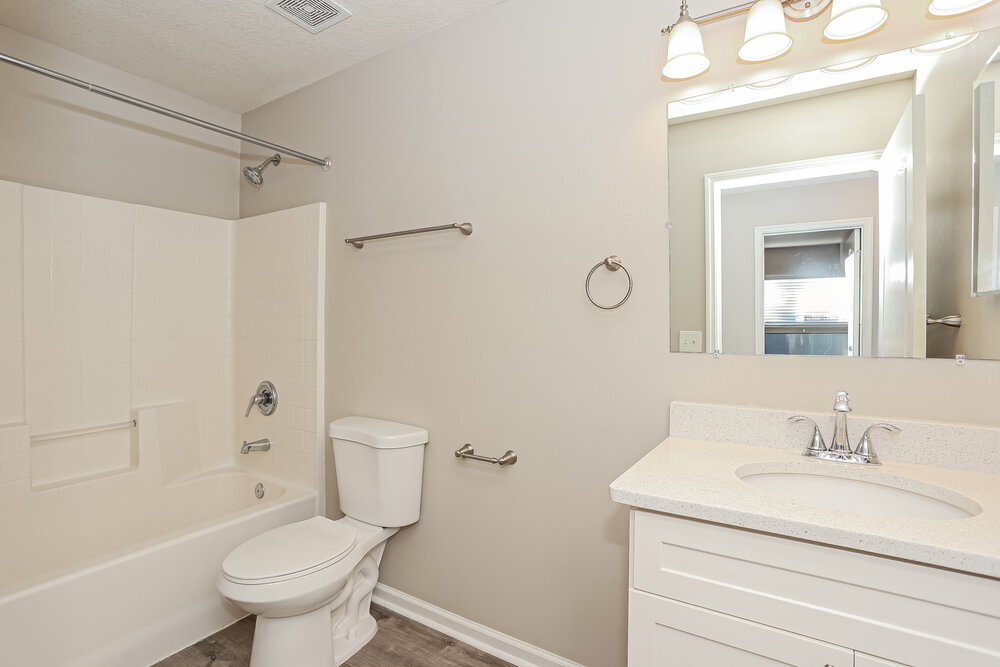 Building Photo - 859 Collinswood Dr