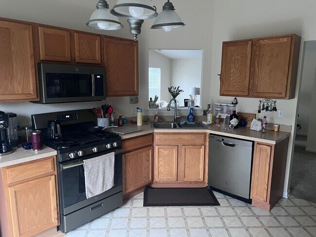 Building Photo - 3106 Bromley Ln