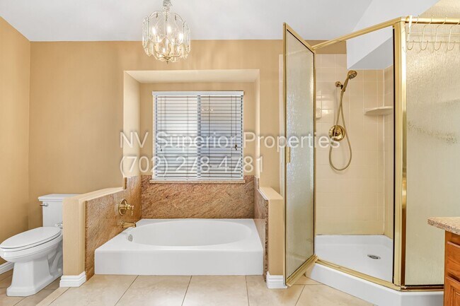 Building Photo - SW The Lakes!!!! Pool!!! Spa!!! Solar Panels!!! Primary bedroom downstairs!!! 3 Car Garage!!!