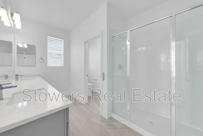 Building Photo - 3001 Ivory Ter