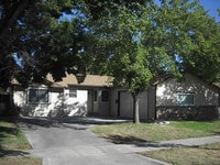 Building Photo - Amenity heavy remodeled home in older cul ...