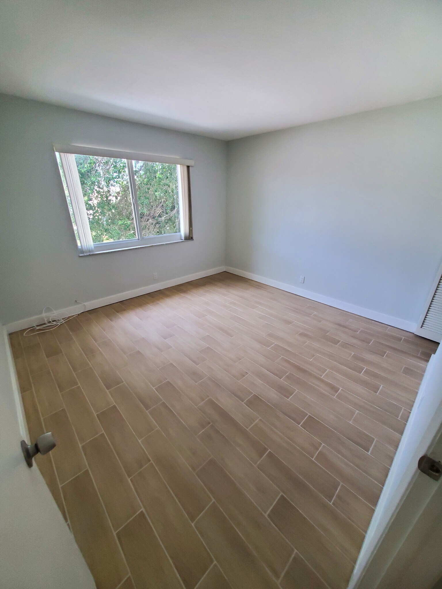 Building Photo - 3652 SW 60th Ter