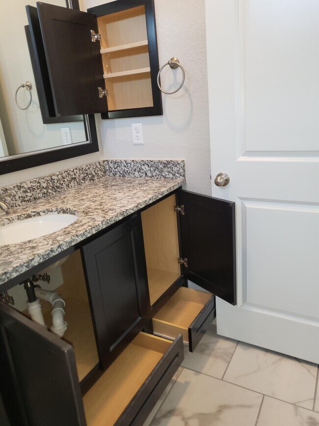 Building Photo - 15137 Ambition Ave