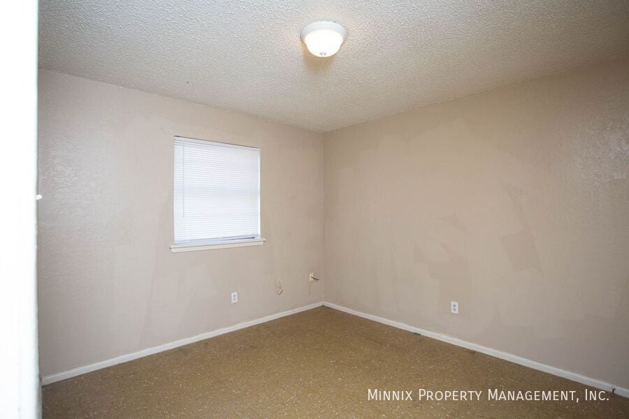 Building Photo - 631 S Crosby St