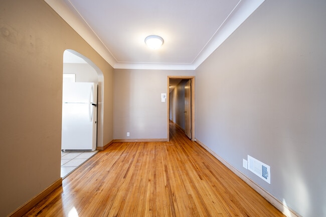 Building Photo - 5922 Portland Ave