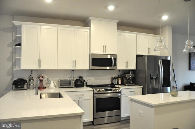 Building Photo - 1345 Aspen St NW