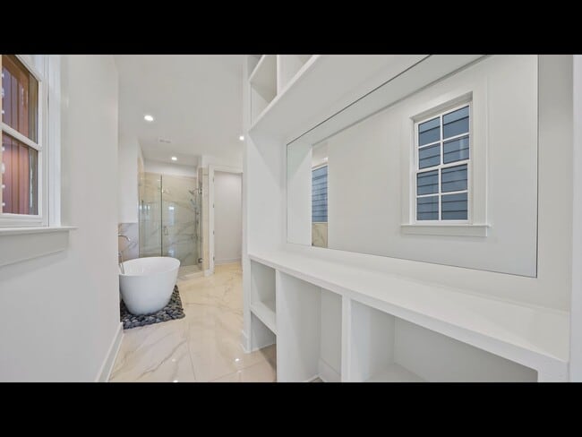 Building Photo - NEW CONSTRUCTION 4 bedroom home in Downtown Memphis